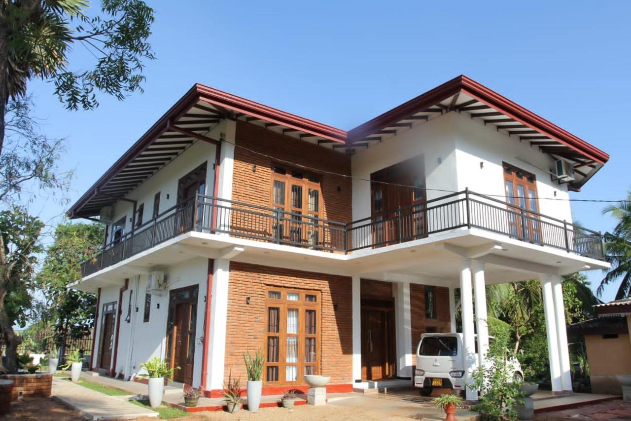 Green Shield Resort Anuradhapura Exteriör bild
