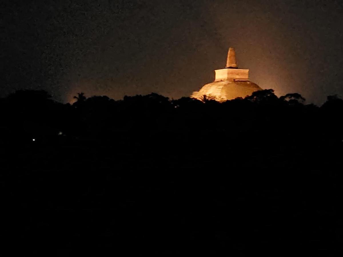 Green Shield Resort Anuradhapura Exteriör bild