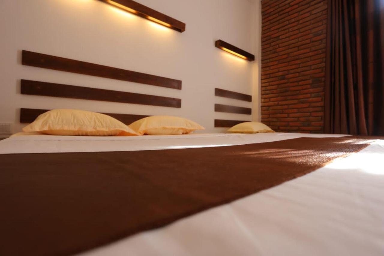 Green Shield Resort Anuradhapura Exteriör bild
