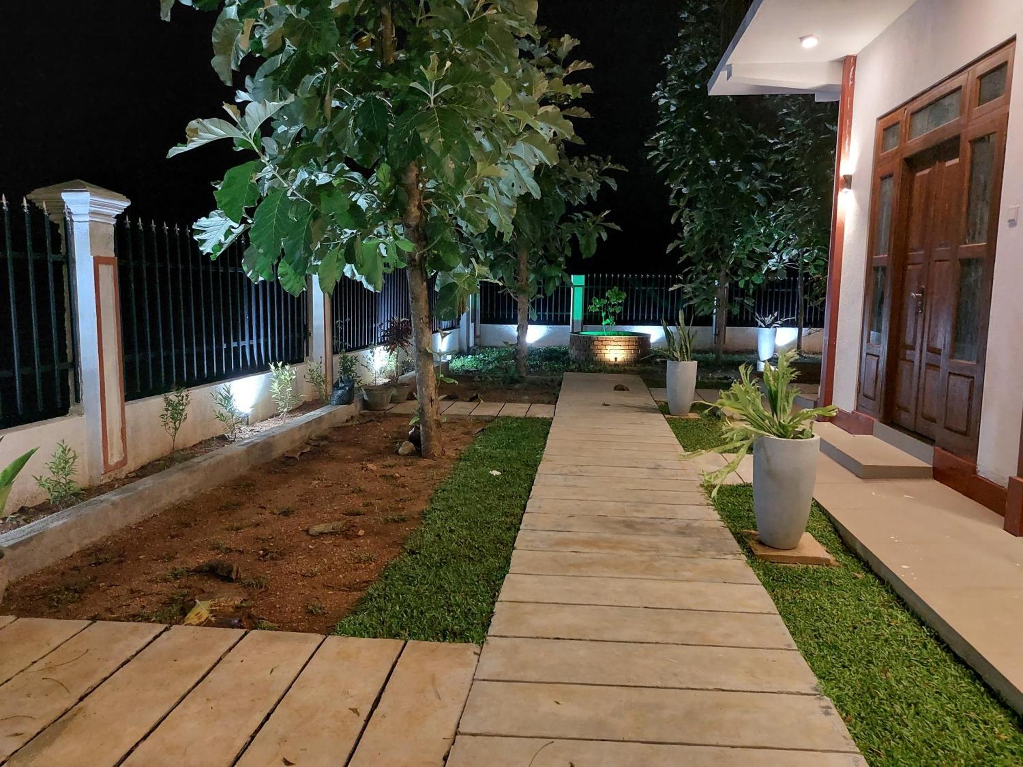 Green Shield Resort Anuradhapura Rum bild